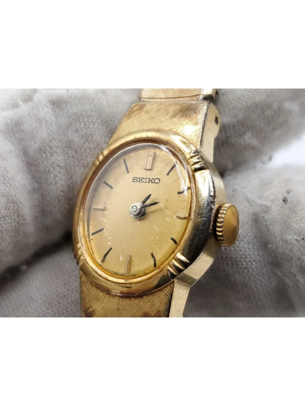 Vintage Seiko 1100-5549 Mechanical Watch Women Gold Tone Expandable Band 16mm